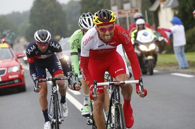 Luis Angel Mate (Cofidis) leads the breakaway