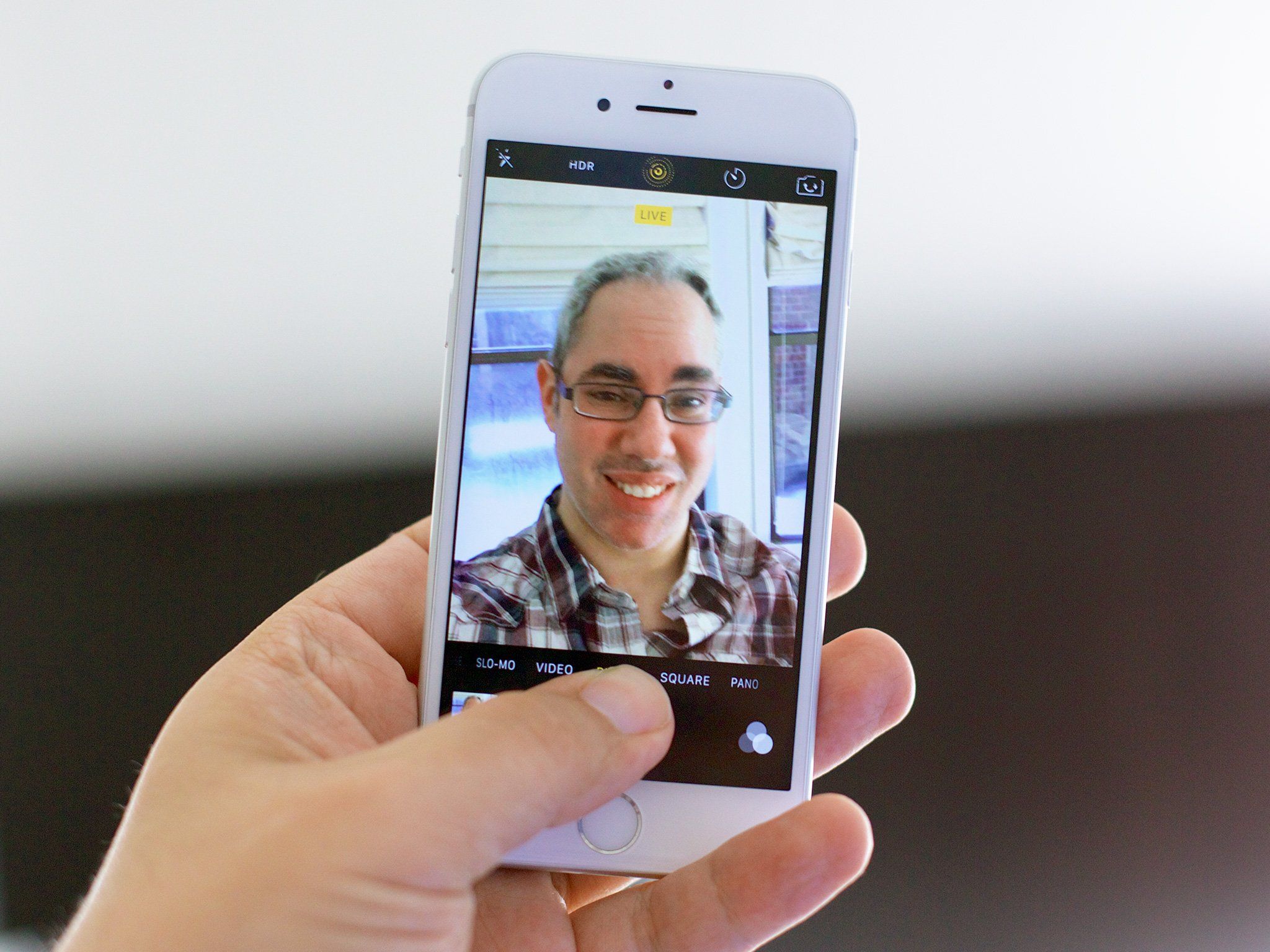 How to extract a still shot from a Live Photo | iMore