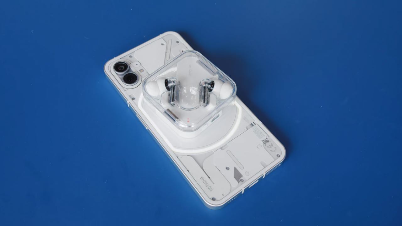 Nothing Phone reverse wireless charging
