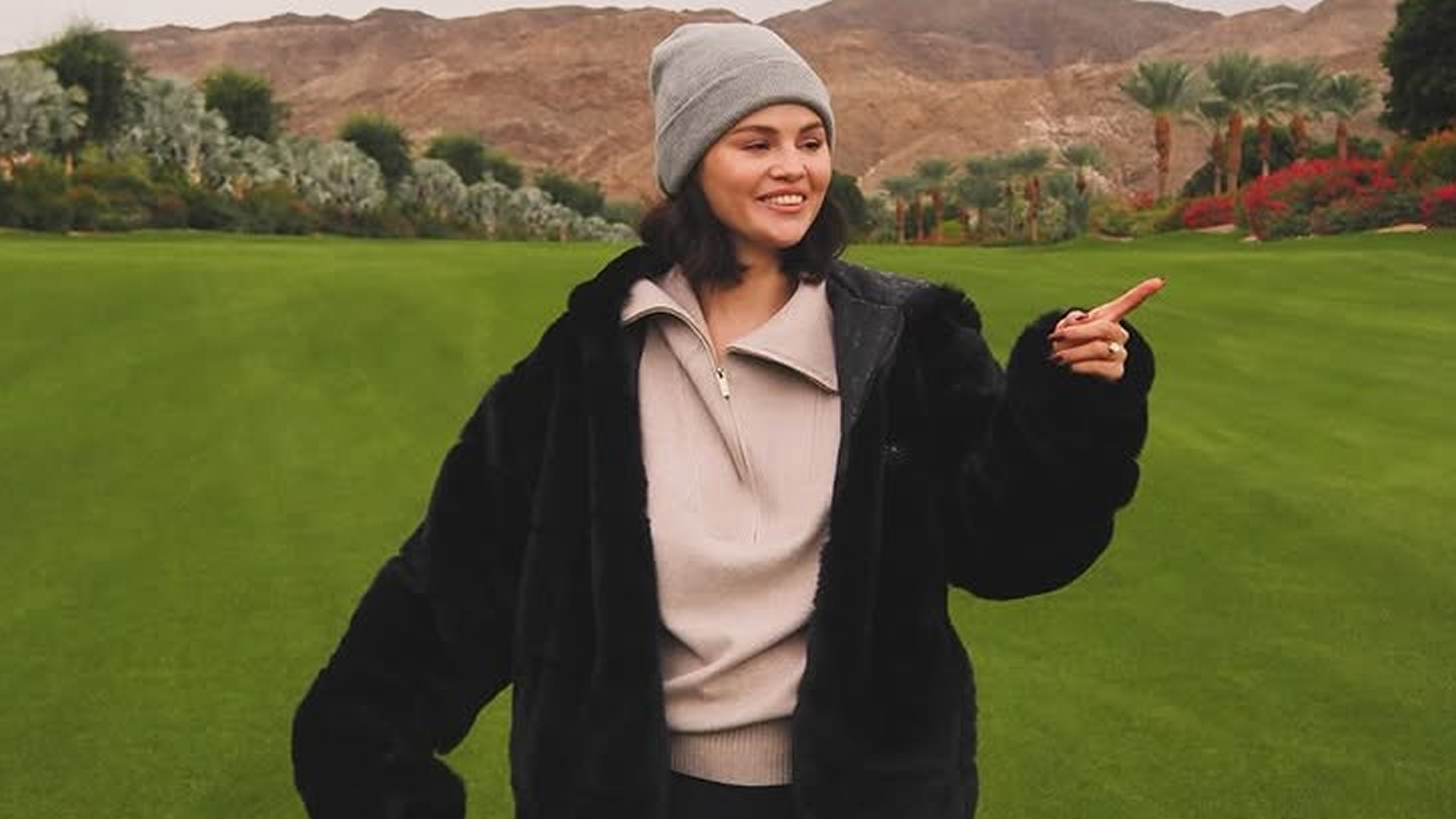 Selena Gomez wore Ugg boot slippers in her lates Instagram post