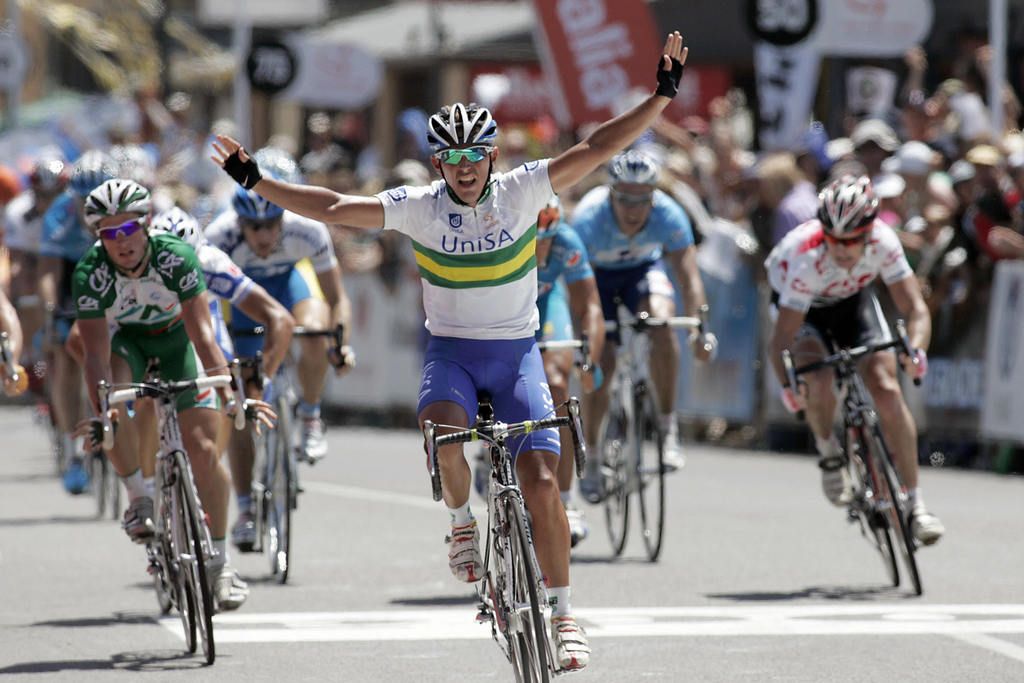 Allan Davis won the stage into Victor Harbor in 2008