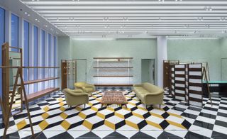 Design brasileiro inspira décor da nova loja da Prada em Miami