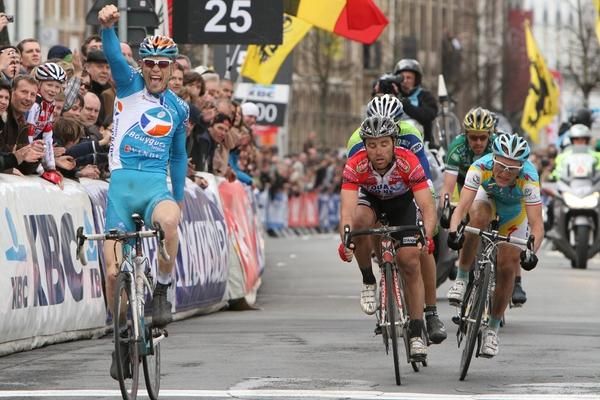 Steve Chainel (Bbox Bouygues Telecom) takes the win in Oudenaarde.