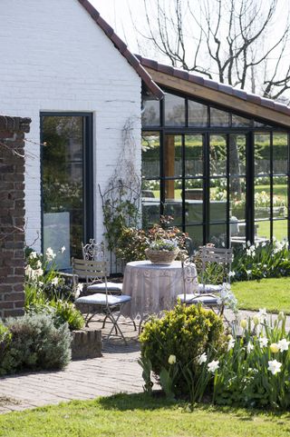 Dutch farmhouse renovation: cottage patio pustjens Netherlands farmhouse renovation Joyce Vloet/Cocofeatures.com