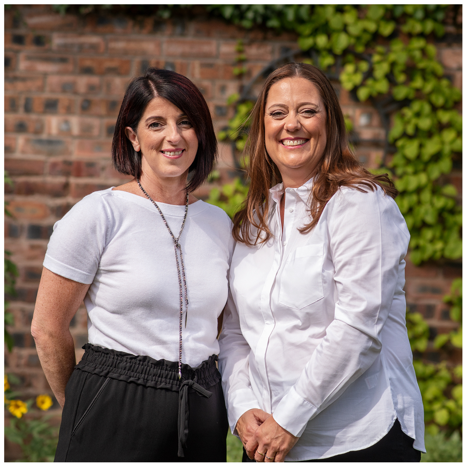 Lesley Spellman (L) and Ingrid Jansen (R)