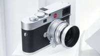 DK-Optic Chiaro 1.5-inch f/1.9 lens