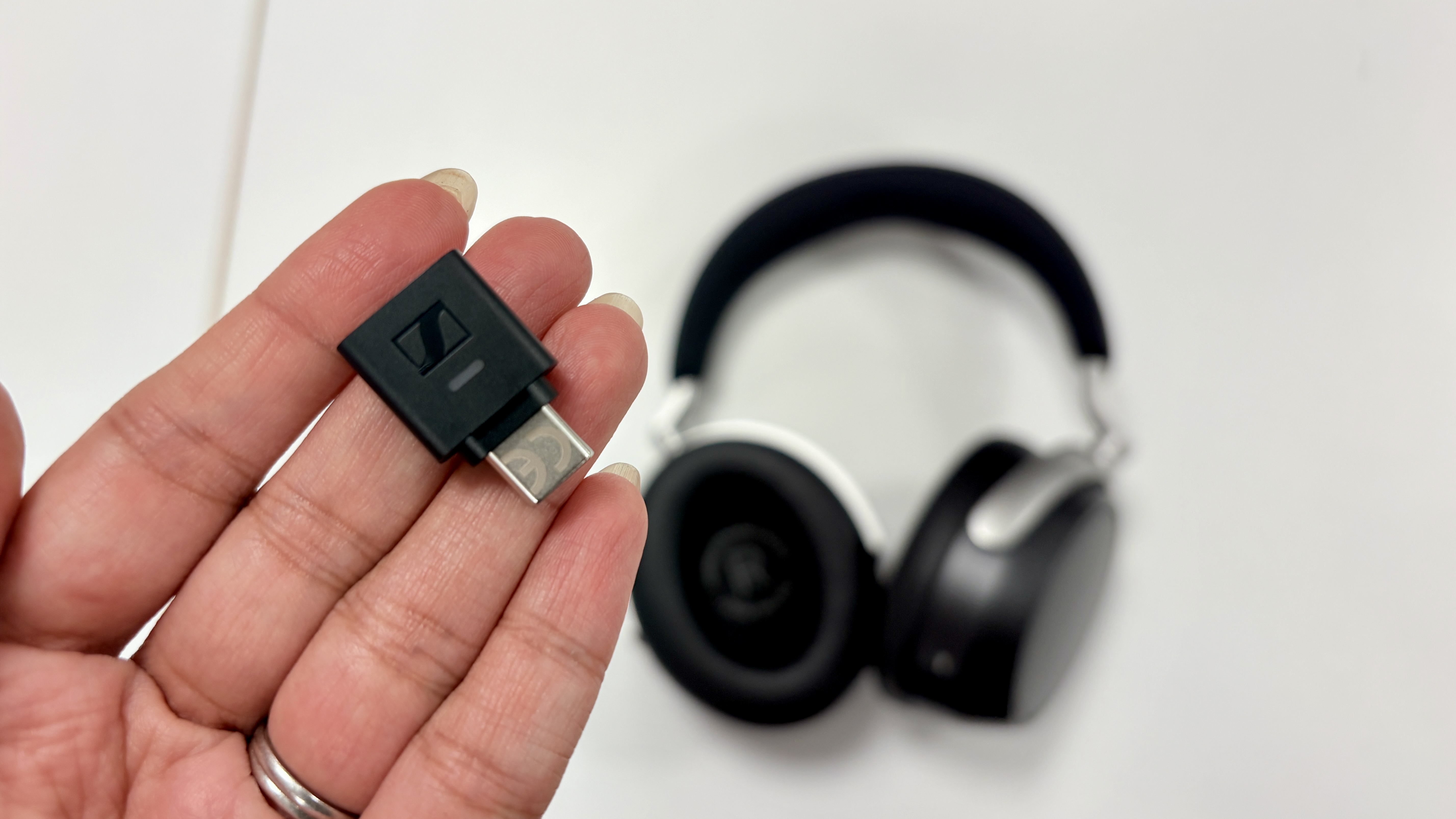 Sennheiser HDB 630 headphones with BT dongle