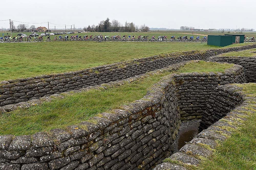 The stage passed by some of the trenches of the great wars
