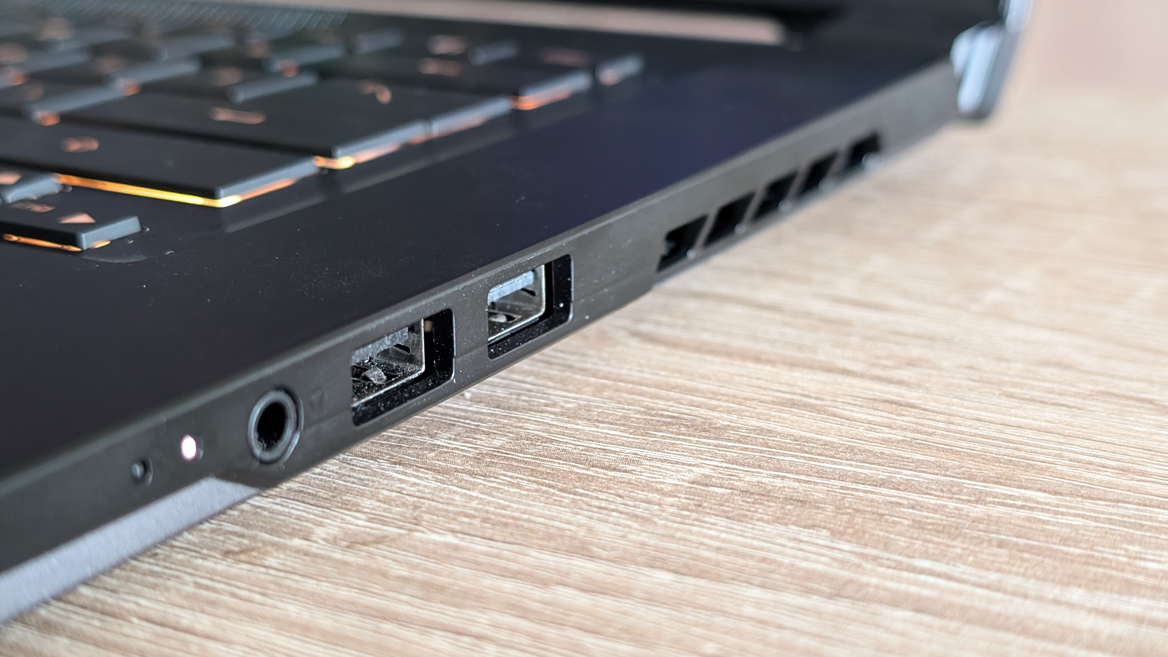 Gigabyte Aero X16