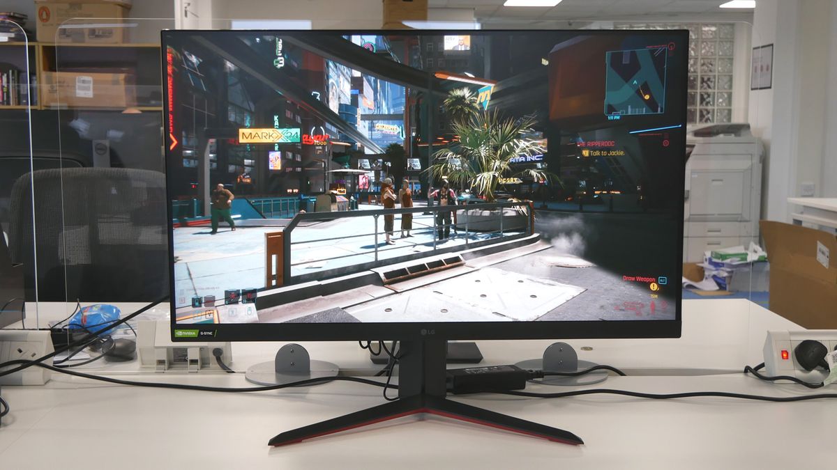 LG 27GP850-B 27 in. 16-9 Ratio 2560 x 1440 Resolution Adaptive-Sync QHD 165  Hz HDR IPS Gaming Monitor 