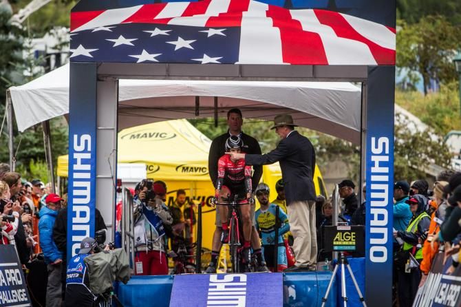 Luis Amaran (Jamis-Hagens Berman) gets ready to start his time trial