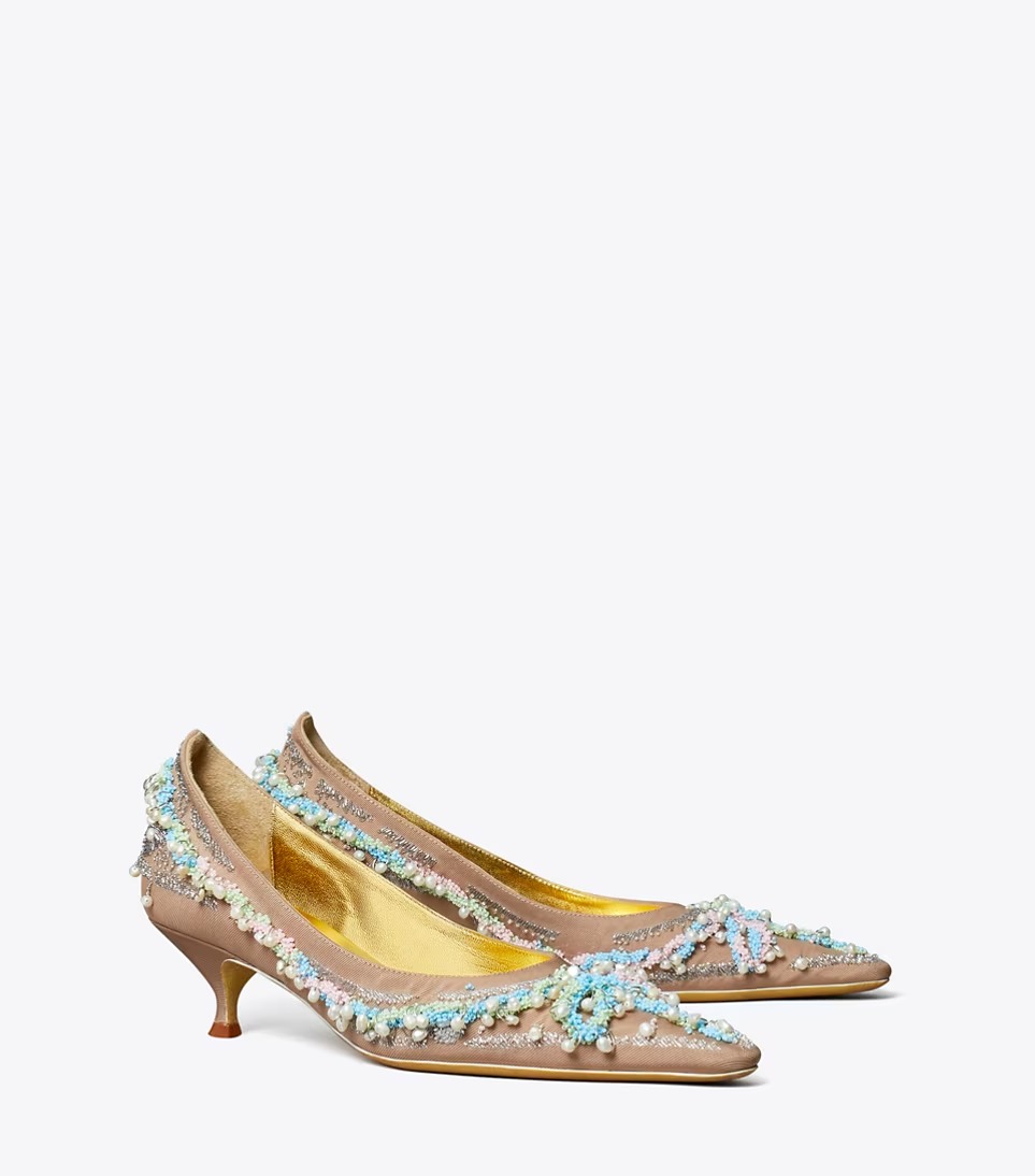 Beaded Pump in Brown, Size 9