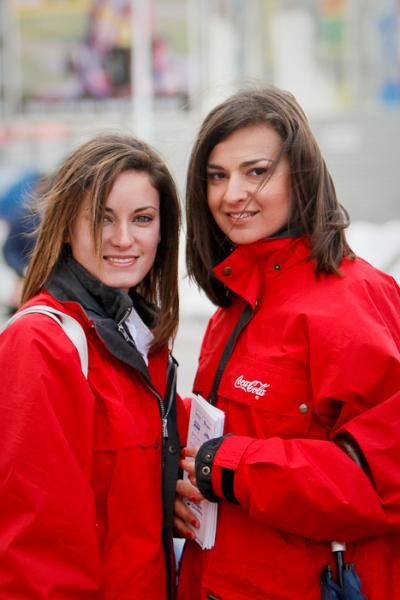 The Mallorca Challenge podium girls Noemi and Diana.