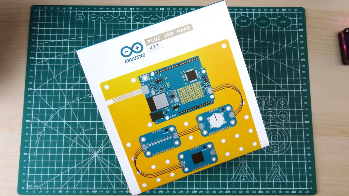 Arduino Plug and Make Kit Review: The Kit to start your journey