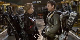 Emily Blunt and Tom Cruise in exosuits in Edge of tomorrow