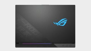 Asus Rog Strix Cicatrice 17 di gioco portatile