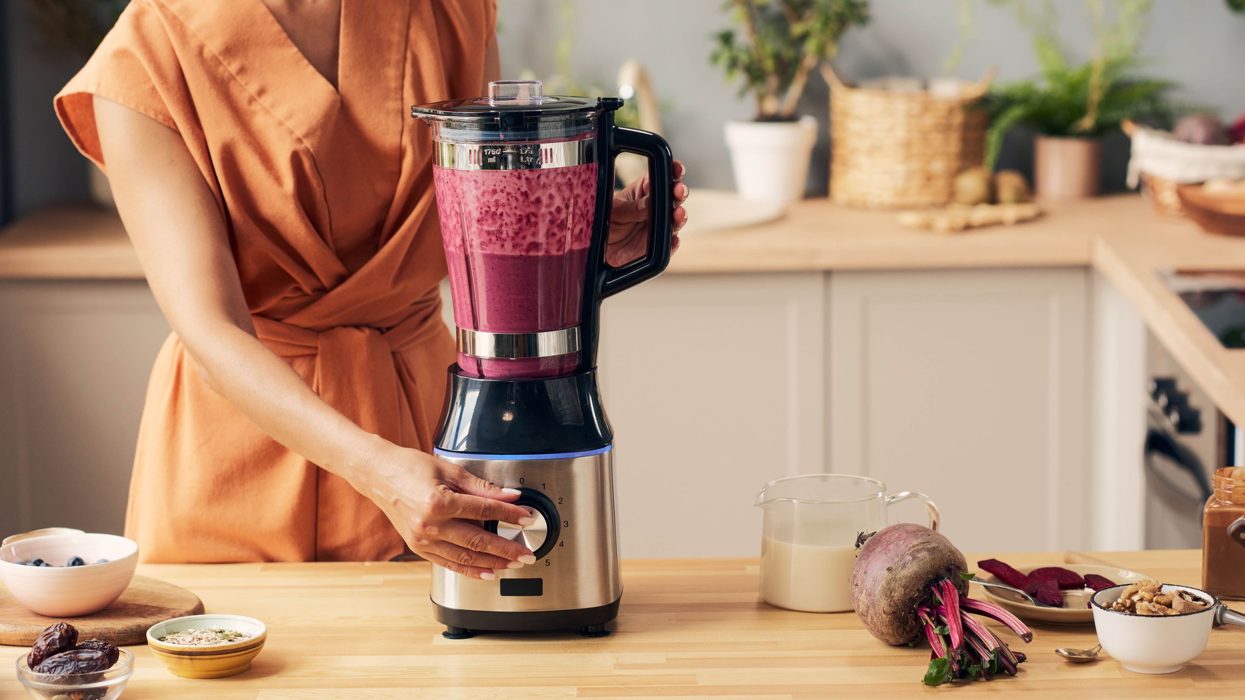 The best way to clean a blender in 7 simple steps | Tom's Guide