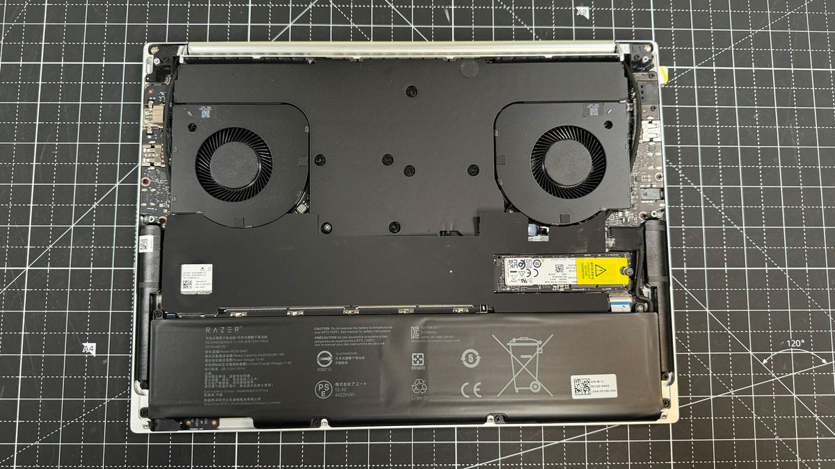 Razer Blade 14 (2024)