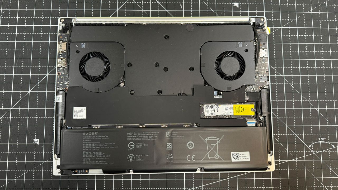 Razer Blade 14 (2024)