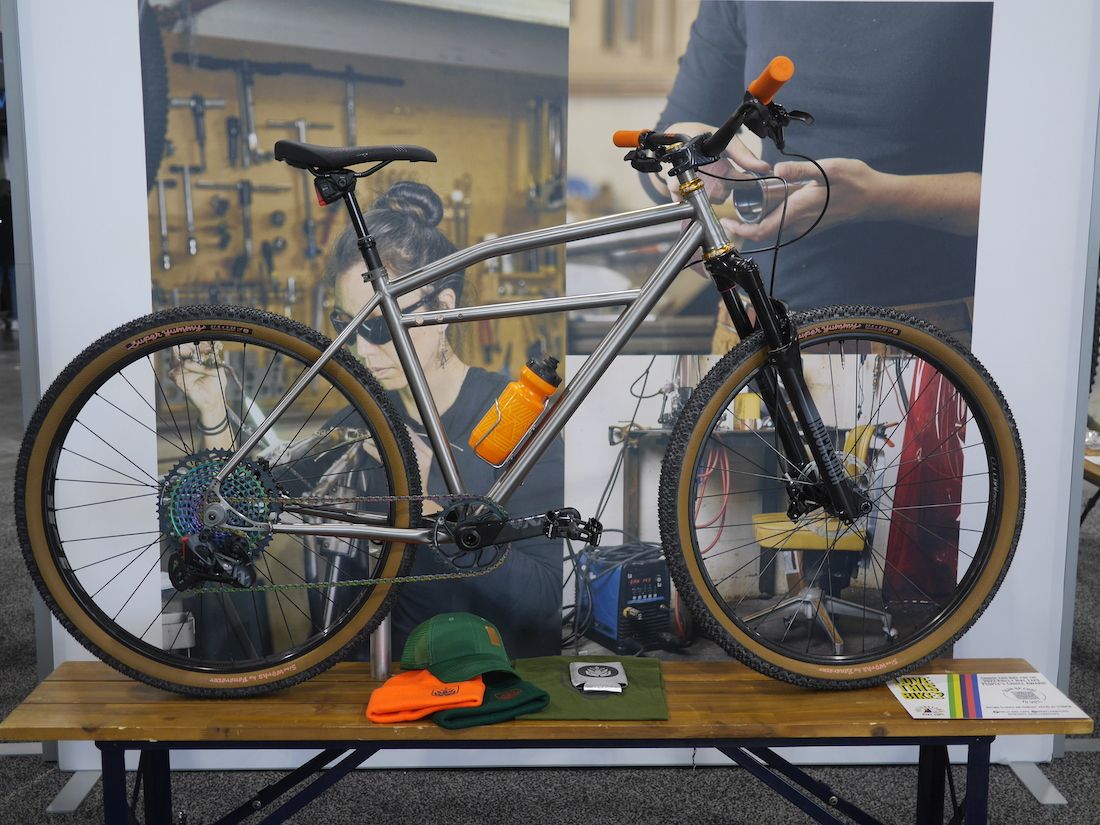B Vivit's "HotSalad" build