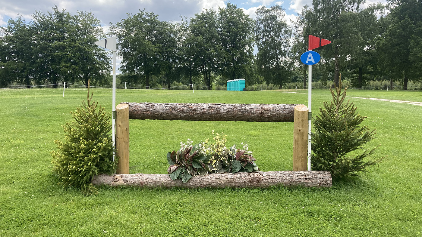 Bramham Horse Trials cross-country course: fence 9a alternative route