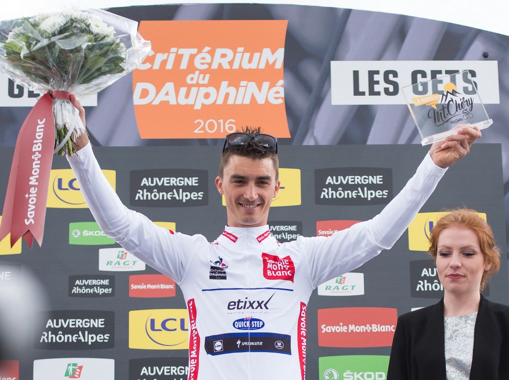 Julian Alaphilippe (Etixx-QuickStep) in the best young rider jersey