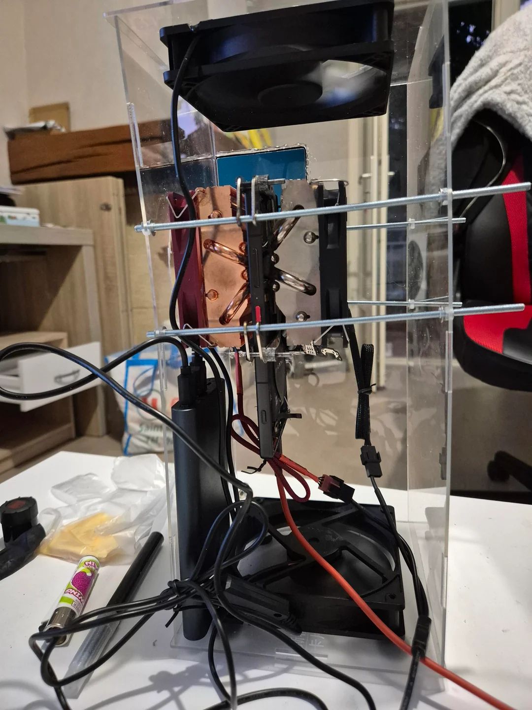 Nubia Z70 Ultra running a PC game
