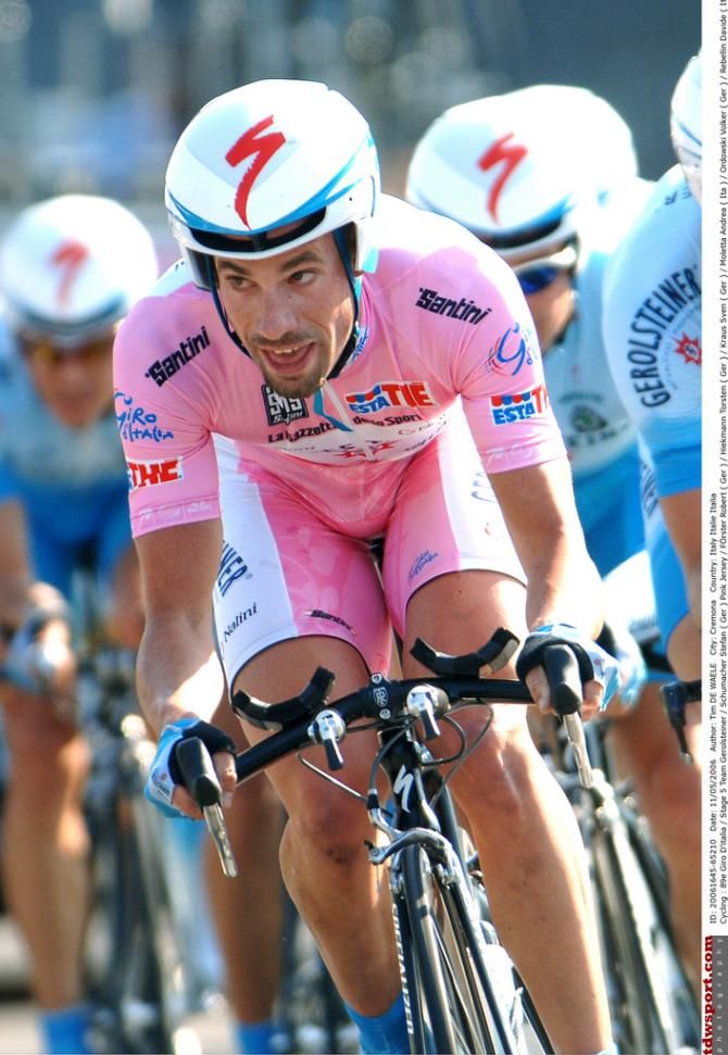 Stefan Schumacher in pink during the Giro's 2006 TTT