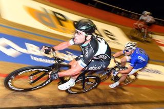 Mark Cavendish leads Jasper de Buyst