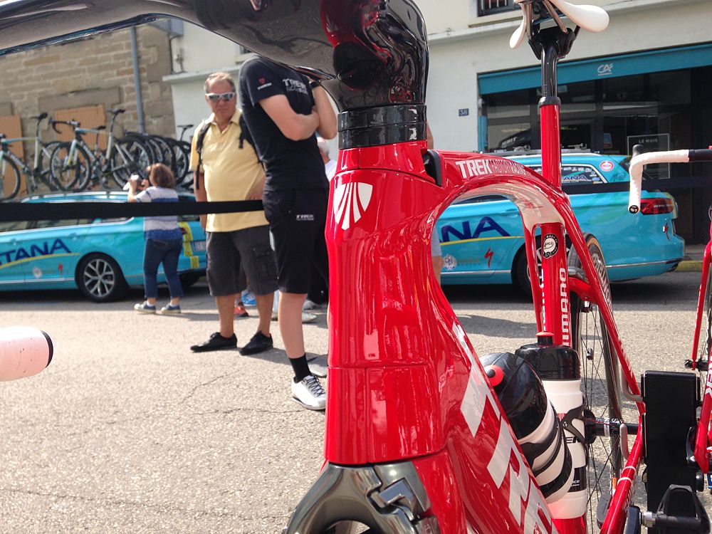 The head tube of Bauke Mollema's Trek at the Dauphin&eacute;