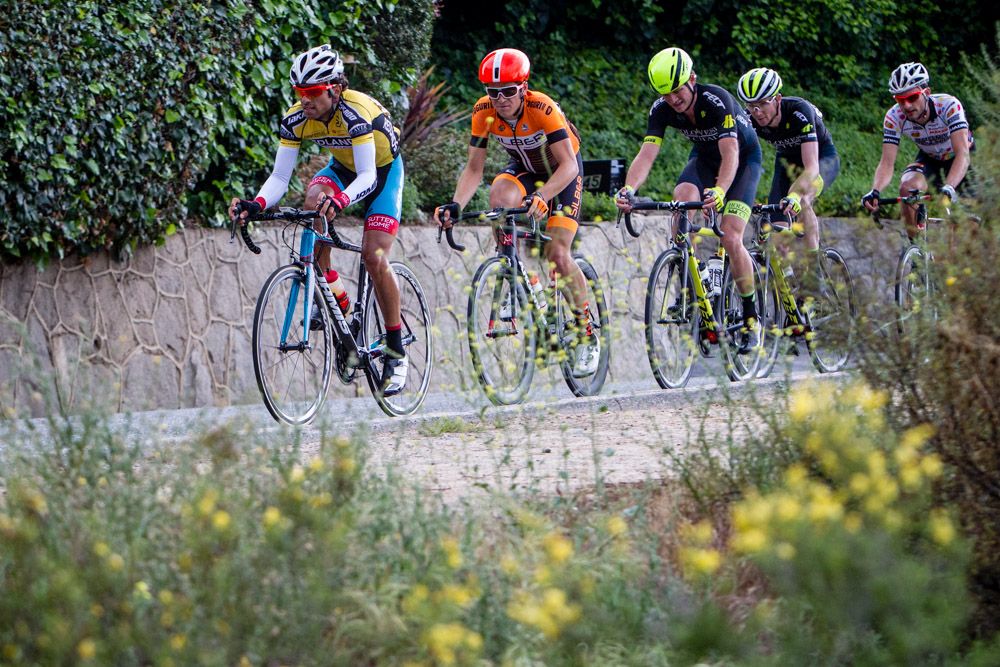 Janier Acevedo (Jamis) trying to keep hold of his yellow jersey