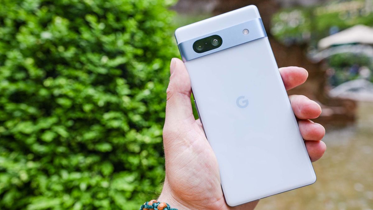 I review phones for a living — and this is the best Android phone of 2023