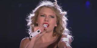 Taylor Swift performing Sparks Fly