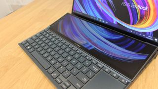 Asus ZenBook Duo 14 UX482 Screen Pad