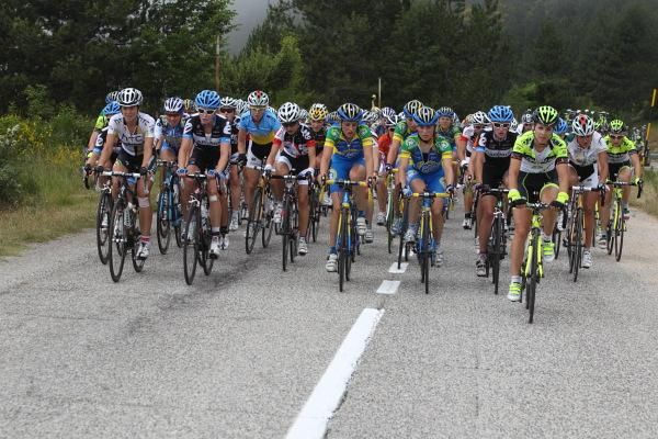 The bunch was in no hurry to chase the break