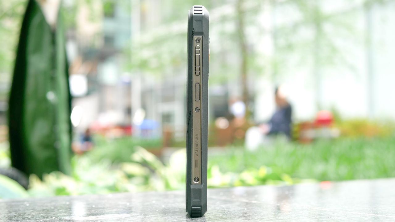 Blackview BL9000 Pro.