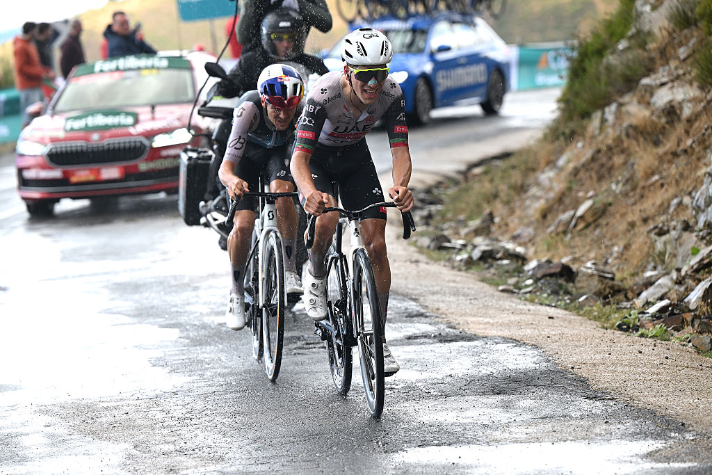 ALFARO, SPAIN - AUGUST 31: (L-R) Thomas Pidcock of Great Britain and Team Q36.5 Pro Cycling and Joao Almeida of Portugal and UAE Team Emirates - XRG compete in the chase group during the La Vuelta - 80th Tour of Spain 2025, Stage 9 a 195.5km stage from Alfaro to Estacion de Esqui de Valdezcaray 1541m / #UCIWT / on August 31, 2025 in Alfaro, Spain. (Photo by Dario Belingheri/Getty Images)