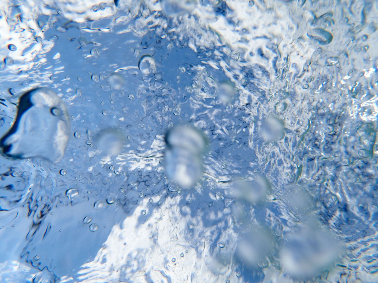 An abstract photo of blue water