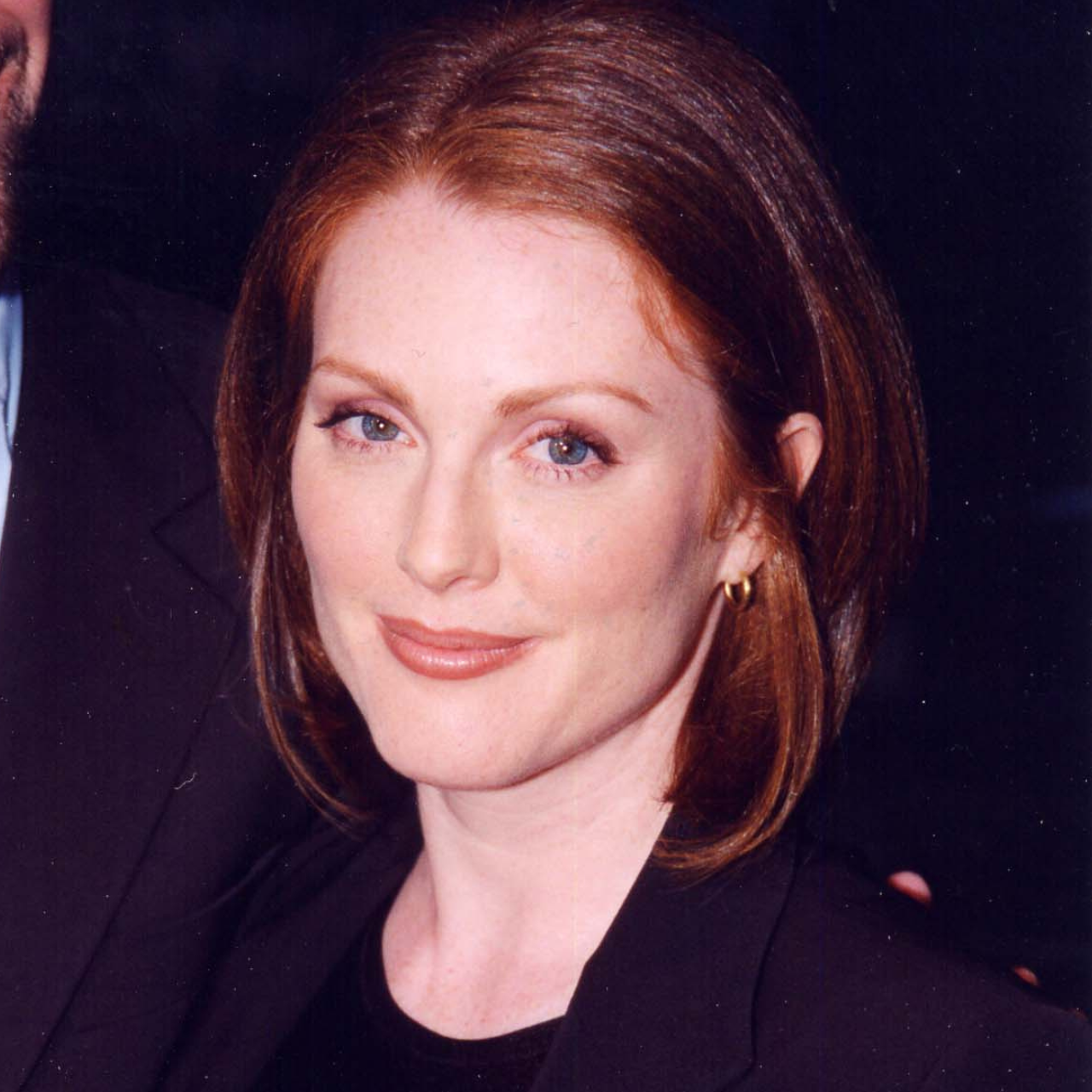 Julianne Moore attends the premiere for The Lost World: Jurassic Park