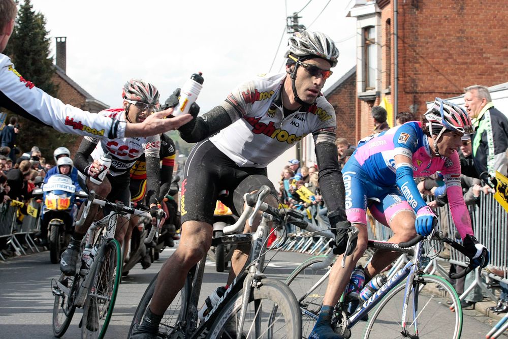 George Hincapie takes a bottle during the 2008 race.