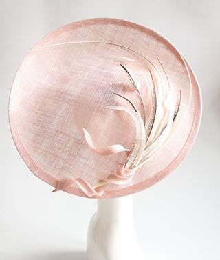 Annabel Allen hat £220