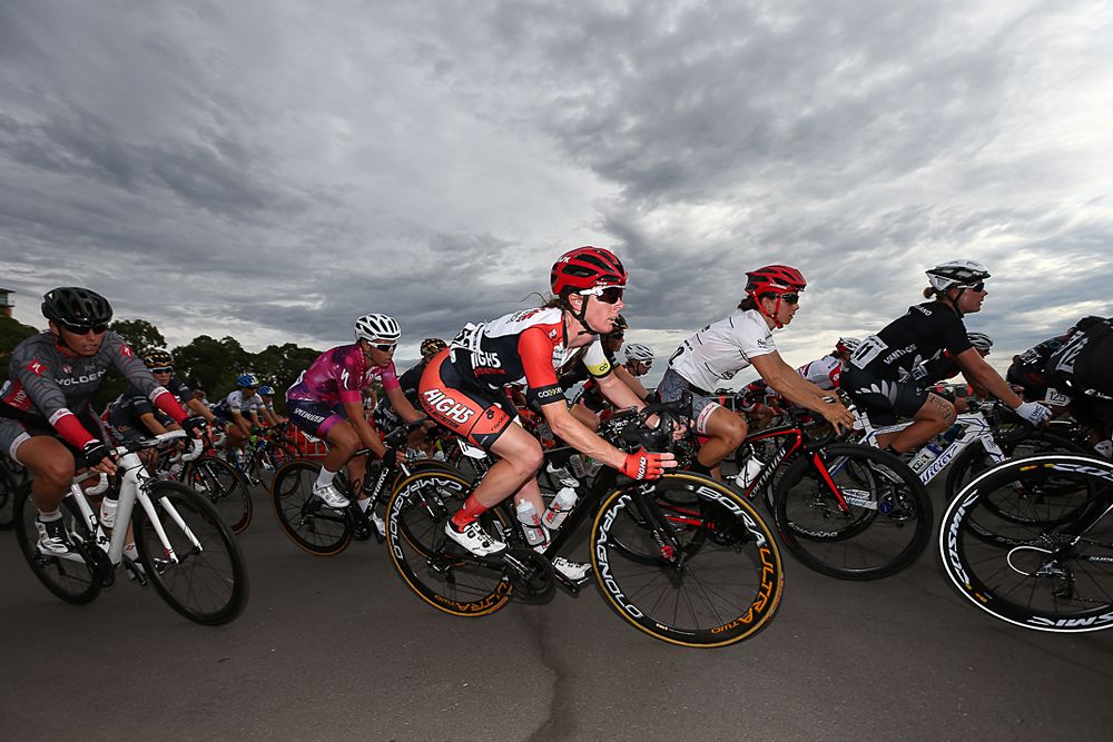 Santos Women's Tour stage 4 criterium in Victoria Park