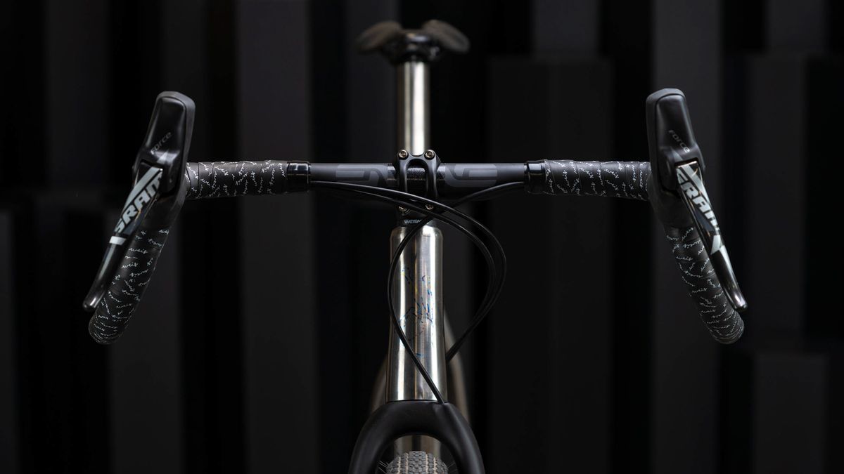 Enve Builders Roundup 2022 - Weis Hammer Gravel Ti