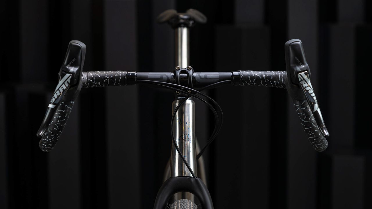 Enve Builders Roundup 2022 - Weis Hammer Gravel Ti