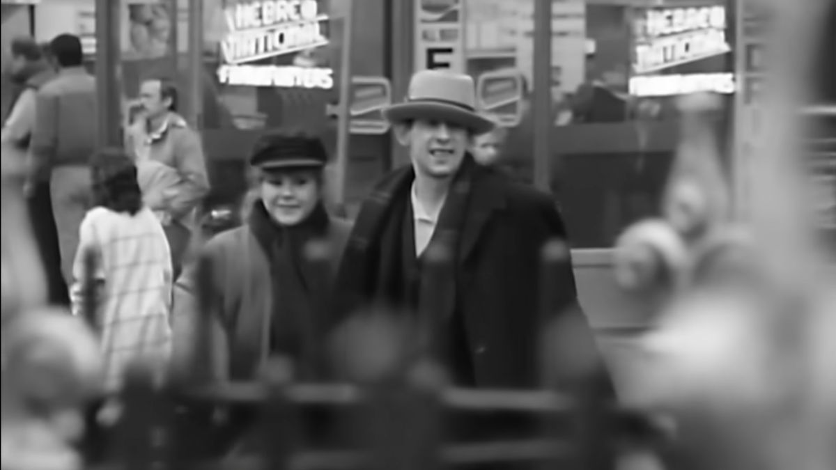 Shane MacGowan and Kirsty MacColl in the music video of Fairytale of New York, 1987