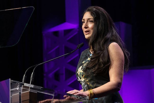 Shenan Reed, senior VP and head of media at L&rsquo;Oreal USA, accepts the inaugural Wonder Women Empowerment Award.