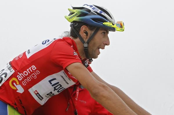 Vincenzo Nibali (Liquigas-Doimo) gasps for air on Bola del Mundo