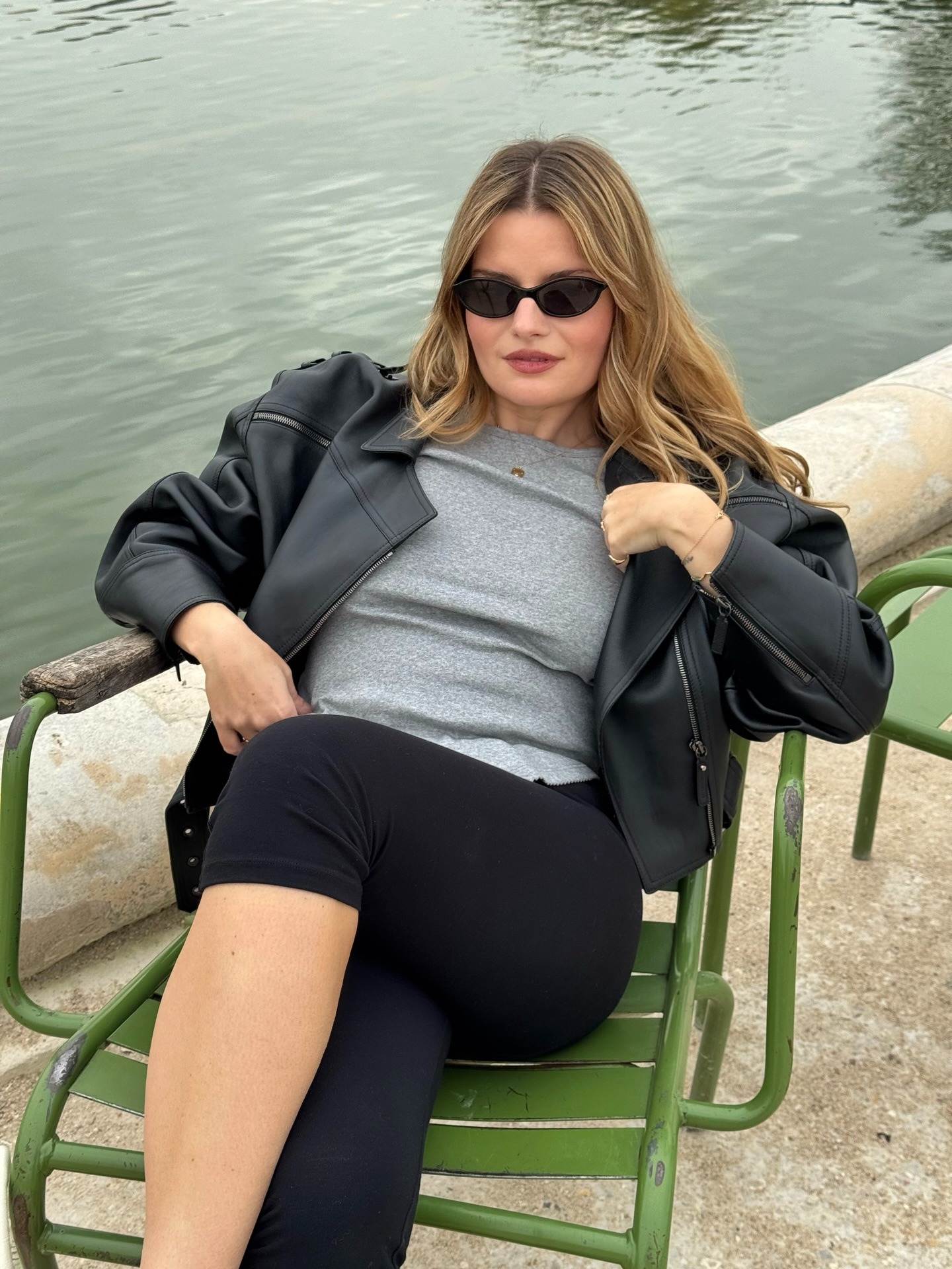 French girls capri leggings ballet flats trend 2026