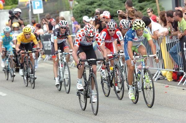 Chris Froome (Team Sky) in the chasing group