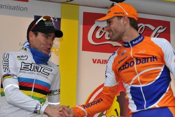 Evans congratulates Martens on the podium at GP de Wallonie.